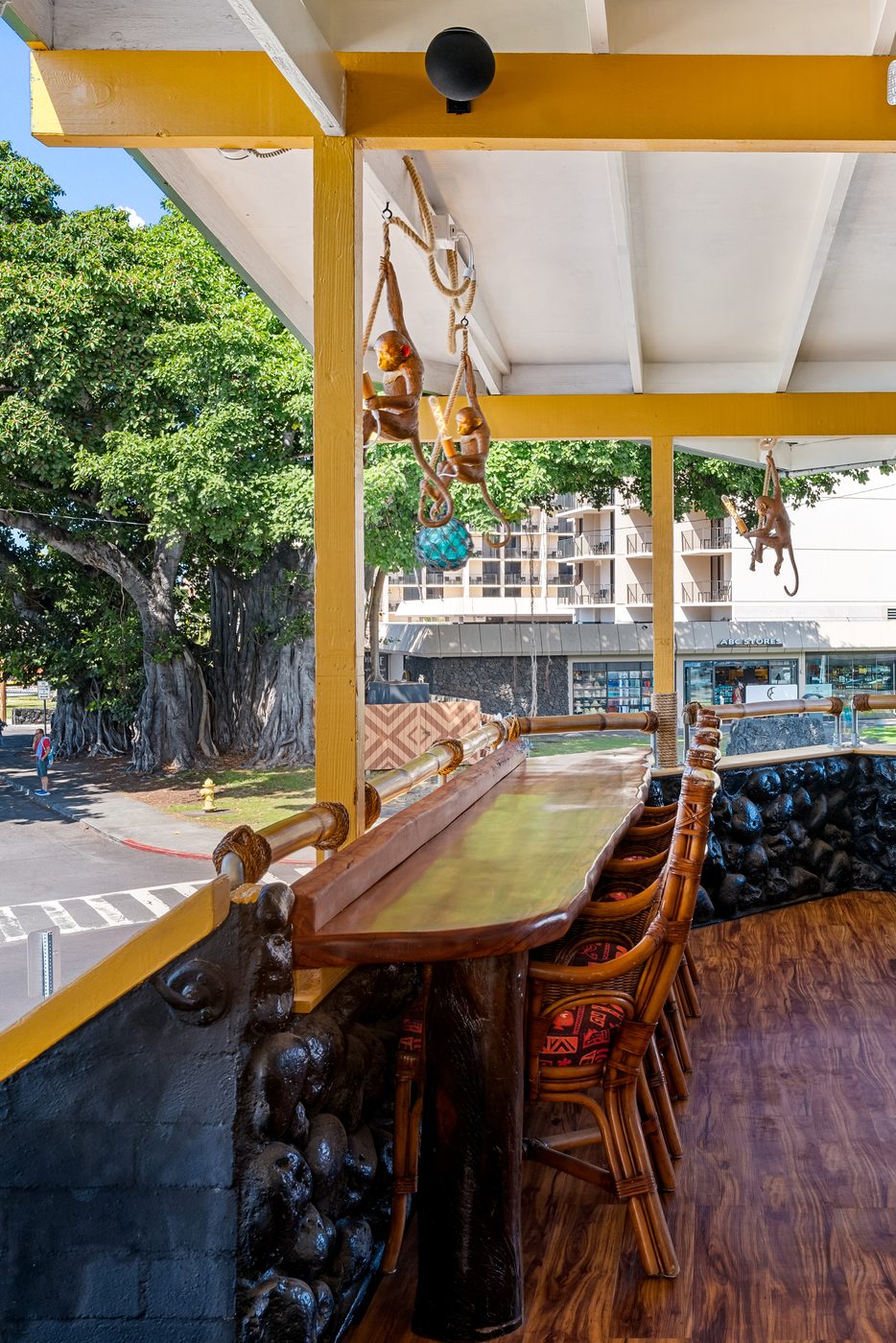 Long communal table and bar